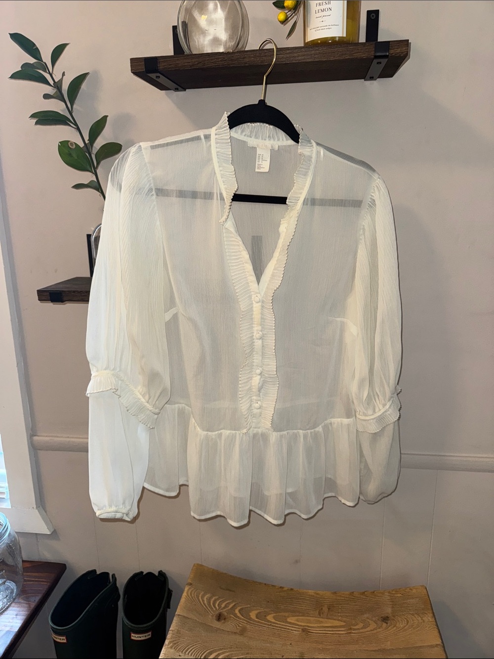 H&M Lightweight sheer White Ruffled V-Neck Blouse size Large